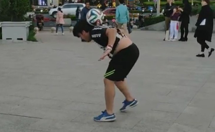 FANATIK: Nova dimenzija zaustavljanja lopte iza glave