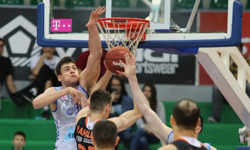 Cibona prokockala veliku prednost, ali ipak slavila na startu finala