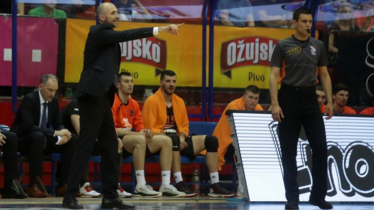 Rimac: "Nije dobro, moramo popraviti obranu i ne uvlačiti se u bespotrebne prekršaje"