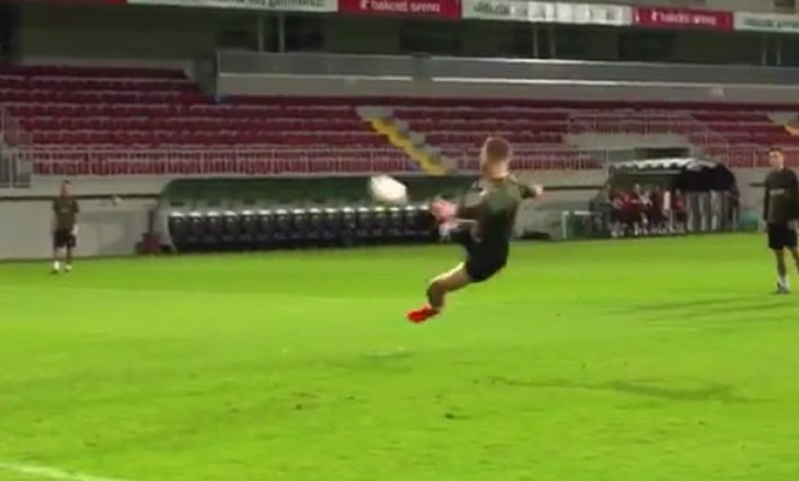 FANATIK: Možda da Shkodran Mustafi promijeni poziciju?