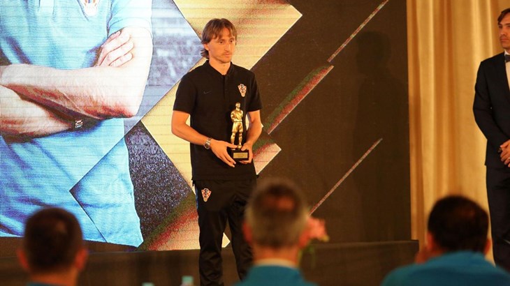 Modrić: "Ova mi nagrada puno znači, uvijek je lijepo dobiti nagradu od igrača i struke"