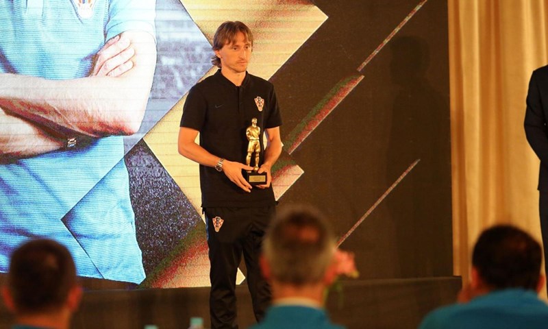 Modrić: "Ova mi nagrada puno znači, uvijek je lijepo dobiti nagradu od igrača i struke"