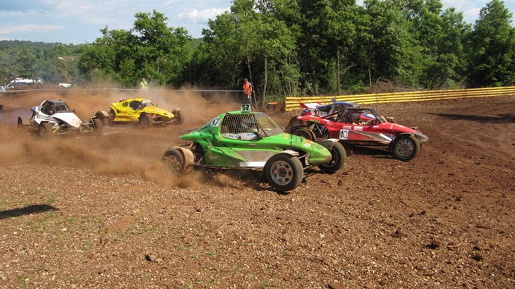 Autocross dobio novi dom: Istinski spektakl začinjen prašinom