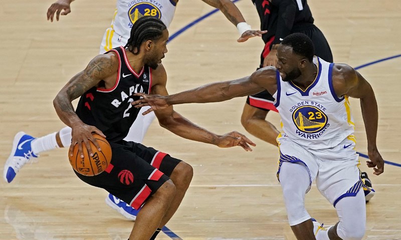 Wojnarowski: Kawhi Leonard potpisuje za Clipperse maksimalan ugovor, s njim stiže i Paul George