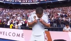 FANATIK: Apsolutna euforija kada je Hazard poljubio Realov grb