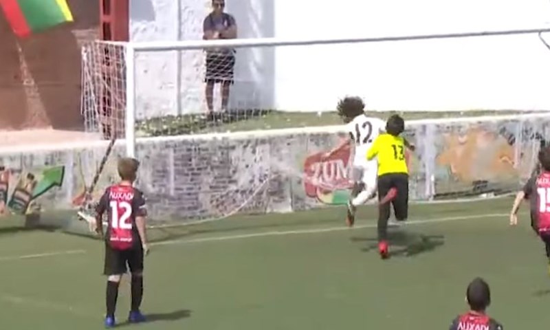 FANATIK: Marcelov sin pokazuje da jabuka ne pada daleko od stabla
