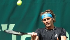 Zverev rutinski ušao u četvrtfinale Hallea, Federer se mučio protiv Tsonge