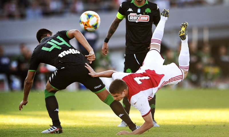 Ajax na najbolji način započeo život bez De Ligta i De Jonga