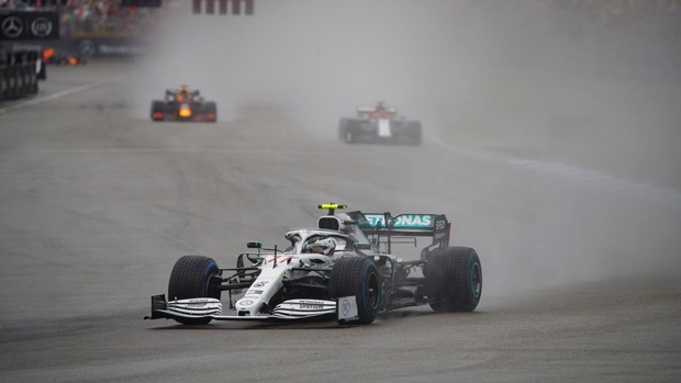 Max Verstappen slavio u dramatičnoj utrci u Njemačkoj, Mercedes ostao bez bodova