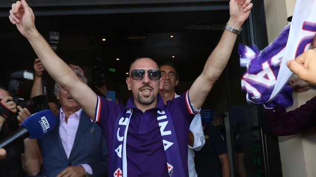 Ribery dobio tri utakmice zabrane zbog odgurivanja suca