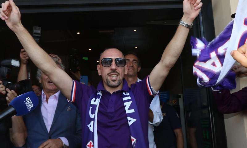 Ribery dobio tri utakmice zabrane zbog odgurivanja suca