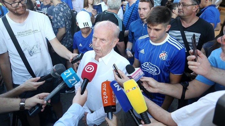 Barišić: "Želja je treće mjesto u Ligi prvaka. Stadion će se rušiti i graditi novi u Maksimiru"