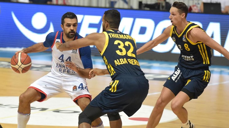 Larkin, Micić i Simon bolji od Barcelone, Zenit uništio Zvezdu