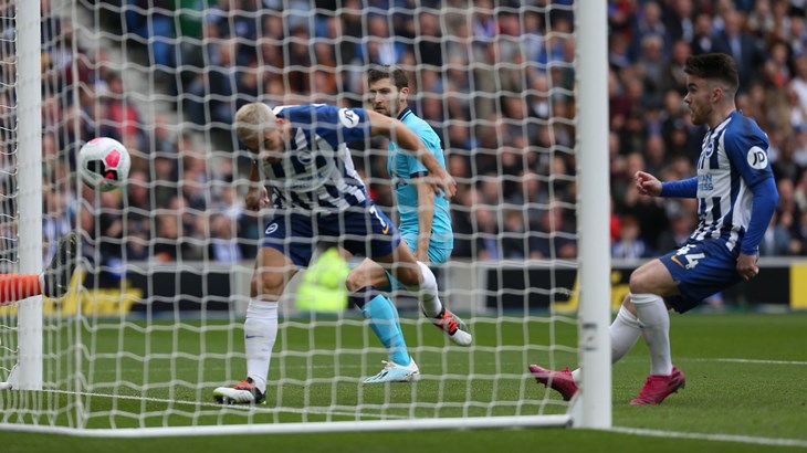 Brighton teško porazio Tottenham, Lloris ozbiljno ozlijeđen
