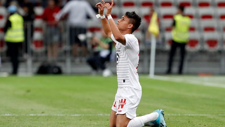 Lille remizirao s Nimesom, Bradariću puna minutaža