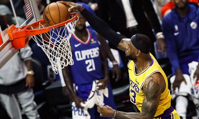 LeBron se pridružio Maloneu i Jabbaru, Jokić junak velikog preokreta Nuggetsa, novi triple-double Dončića