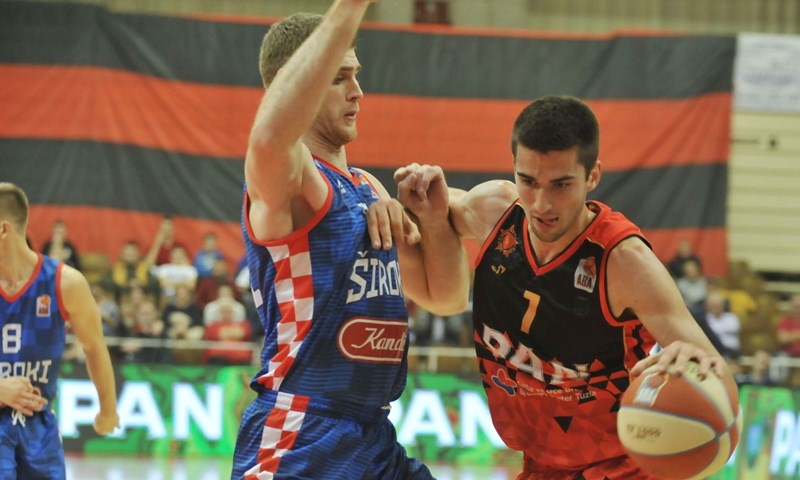 Široki posustao u drugom poluvremenu, Borac do nove pobjede