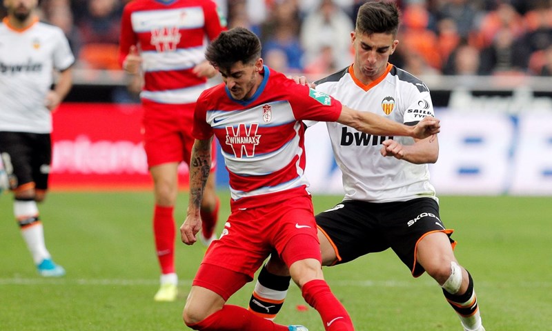 Granada se ispuhuje, Alaves uvjerljiv kod kuće