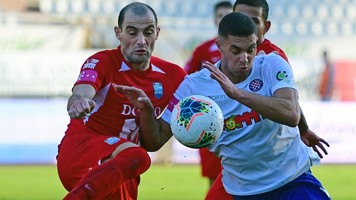 Hajduk s igračem manje u burnom dvoboju svladao Osijek i zadržao stopostotan učinak na Poljudu