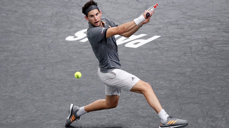 Roger Federer loše krenuo u Londonu, Thiem ga porazio na startu