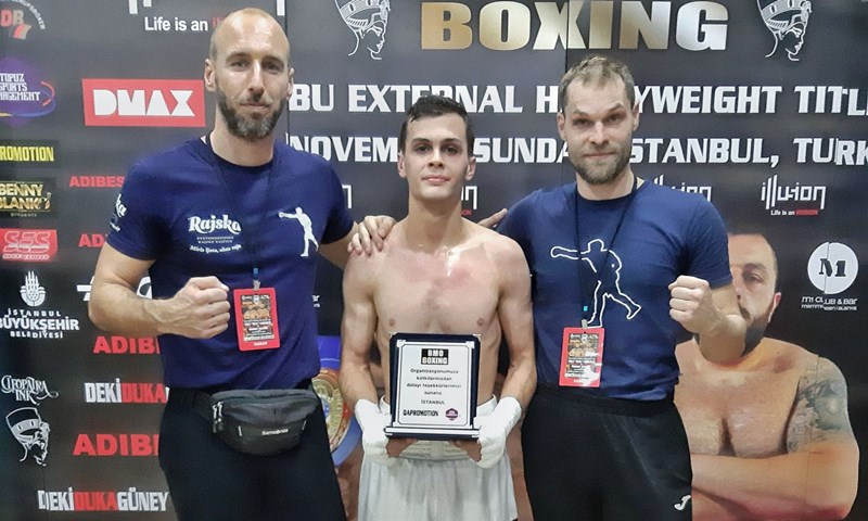 Arijan Gorički jednoglasnom odlukom sudaca svladao nedoraslog Mađara Ajtaija