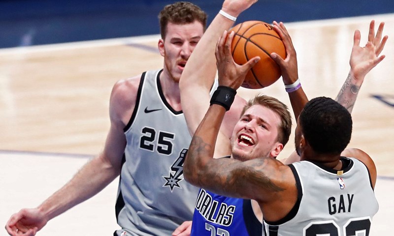 Dončić i društvo prekinuli pobjednički niz Lakersa, Miami u završnici slomio Netse