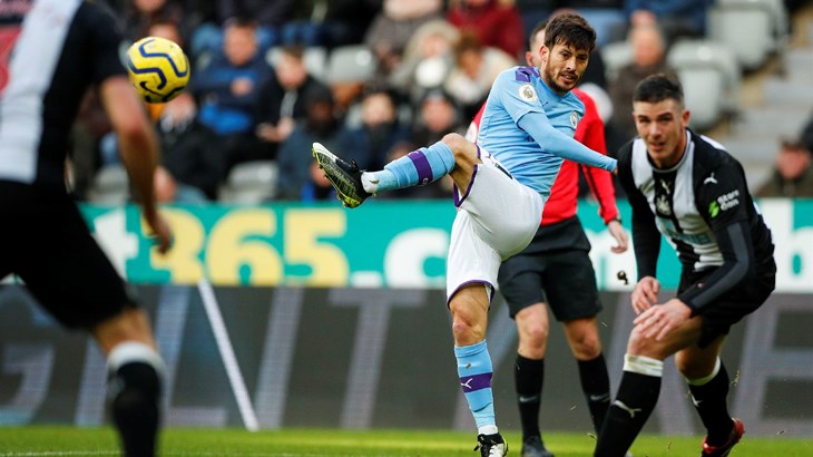 De Bruyne zabio golčinu za vodstvo Cityja, a Shelvey za bod Newcastlea