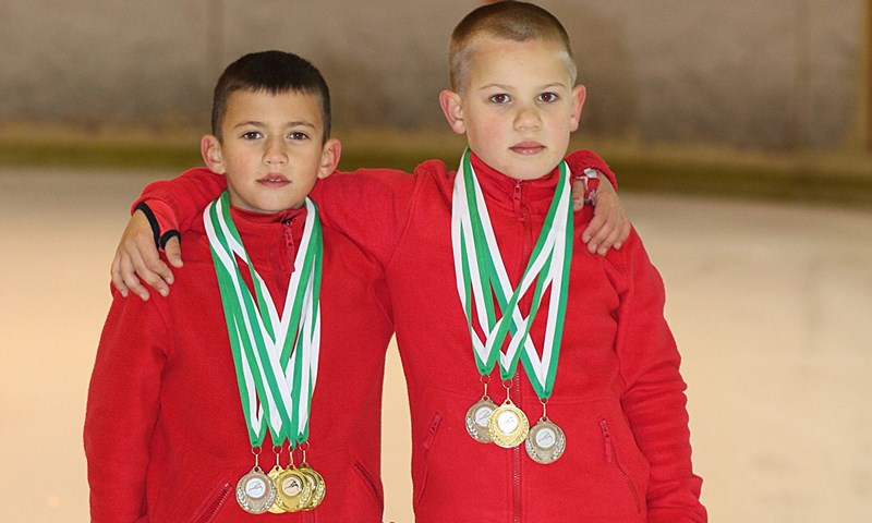 Mladi hrvatski brzoklizači briljirali u Budimpešti osvojivši osam medalja