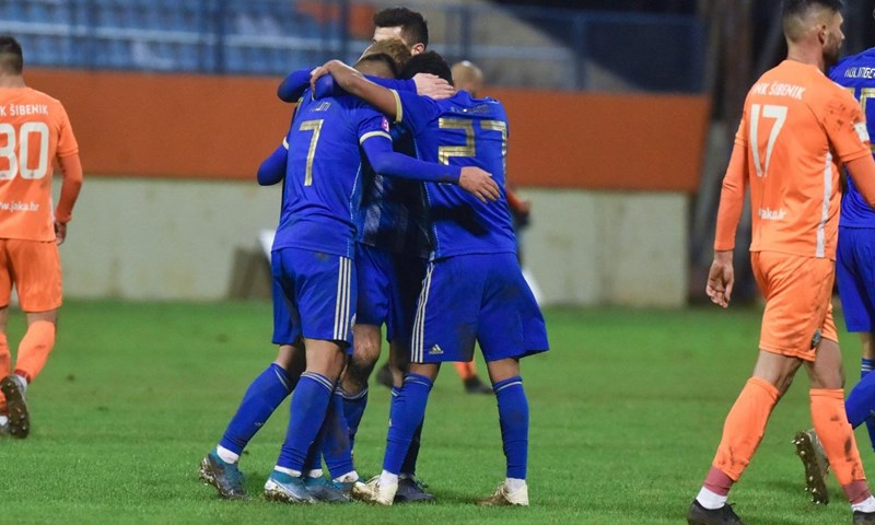 Lokomotiva punom parom protutnjala kroz Šibenik za polufinale Kupa
