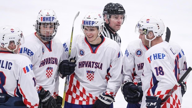 Hrvatski hokejaši pregazili Bugarsku na otvaranju olimpijskih pretkvalifikacija u Sisku