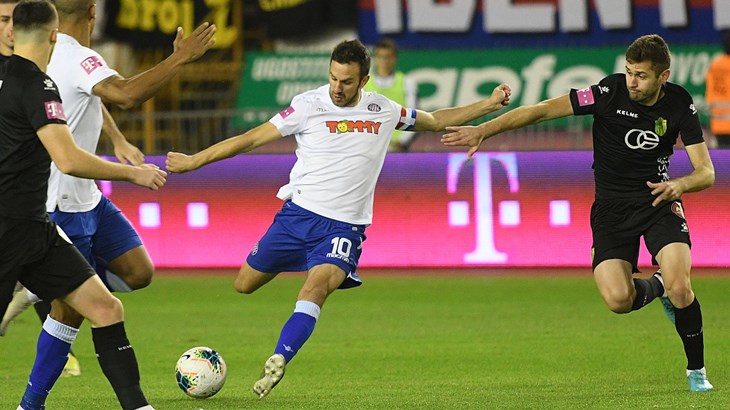 Mijo Caktaš još jednom spasio Hajduk, Istra 1961 vodila na odmoru