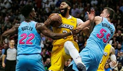Sjajni Chris Paul predvodio Thunder, lagodna pobjeda Lakersa uz ozljedu Davisa