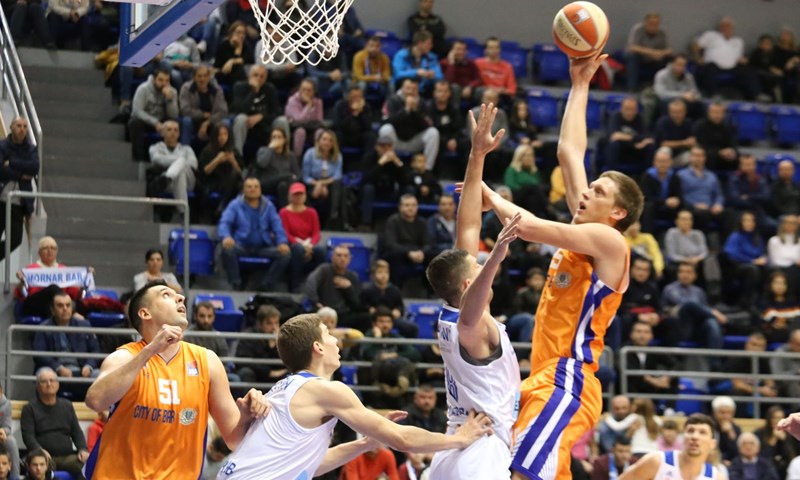 Mornar lako pao protiv Ulma, Levallois svladao Unicaju