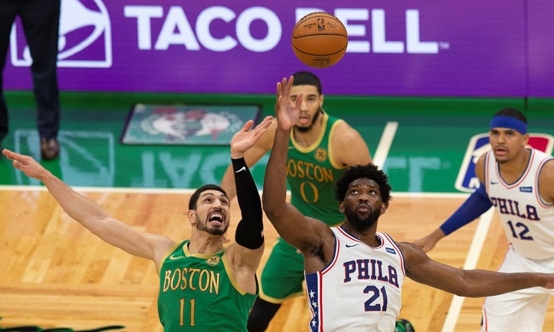 Sixersi održali lekciju Bucksima, izrešetali ih tricama i usporili Antetokounmpa