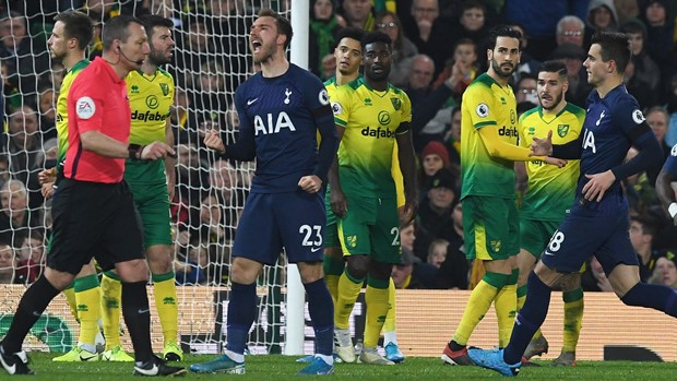 Tottenham kiksao kod Norwicha, Leicester do slavlja u Londonu
