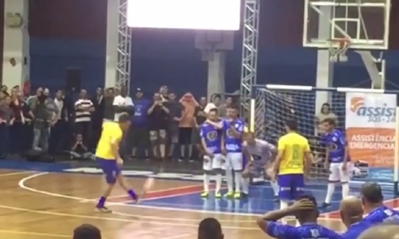 FANATIK: Falcao i u mirovini izvlači pokoji trik iz rukava