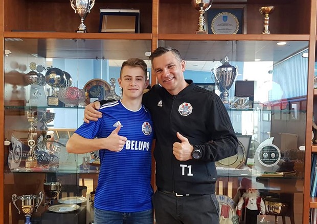 Mladi, talentirani veznjak potpisao profesionalni ugovor sa Slaven Belupom