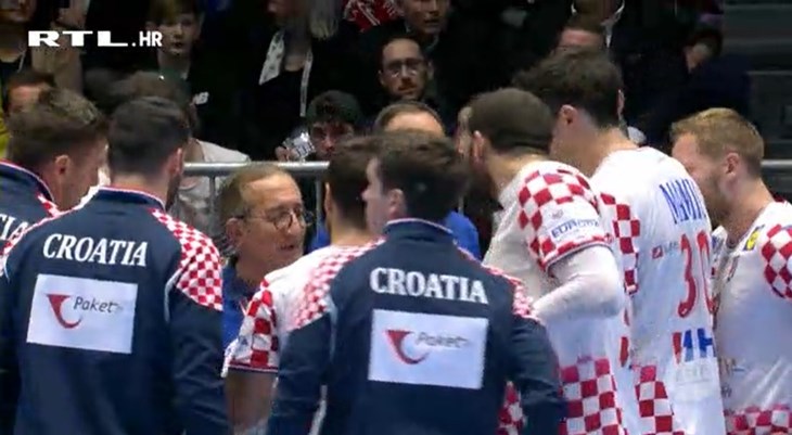 Pogledajte kako je Lino Červar sasuo paljbu po igračima