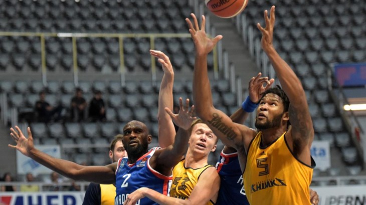 Prva pobjeda Himkija, Simon dvoznamenkast u slavlju Efesa