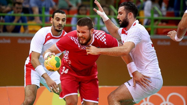 Lino Červar napravio prvu promjenu, protiv Njemačke igra i Ilija Brozović