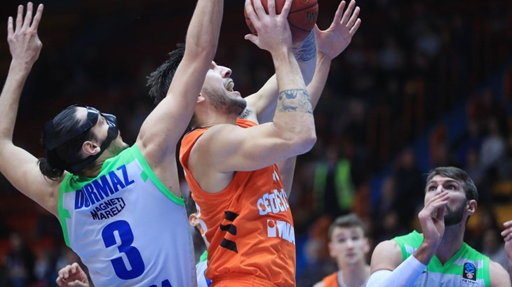 Tofaš pobjedom na pragu četvrtfinala, Venezia poražena od Promitheasa