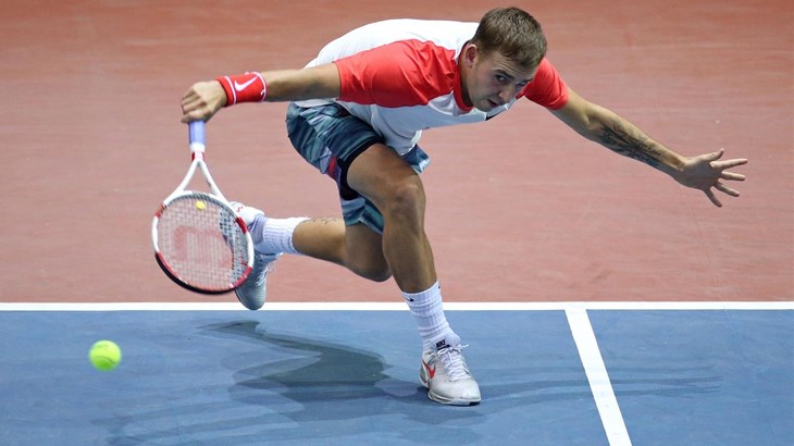 Dimitrov u meču dana izbacio Šapovalova, Španjolci izborili drugo kolo