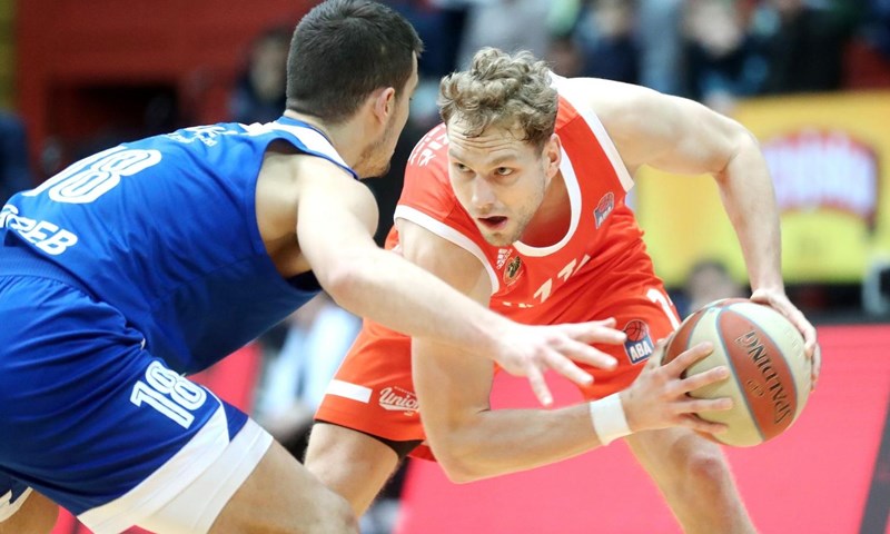 Cedevita Olimpija krenula u ABA ligu slavljem u slovenskom dvoboju, na susretu se pojavio koronavirus