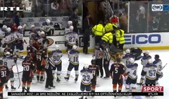 [VIDEO] Drama u NHL-u: Jay Bouwmeester kolabirao na klupi, pravodobna reakcija liječnika spasila mu život