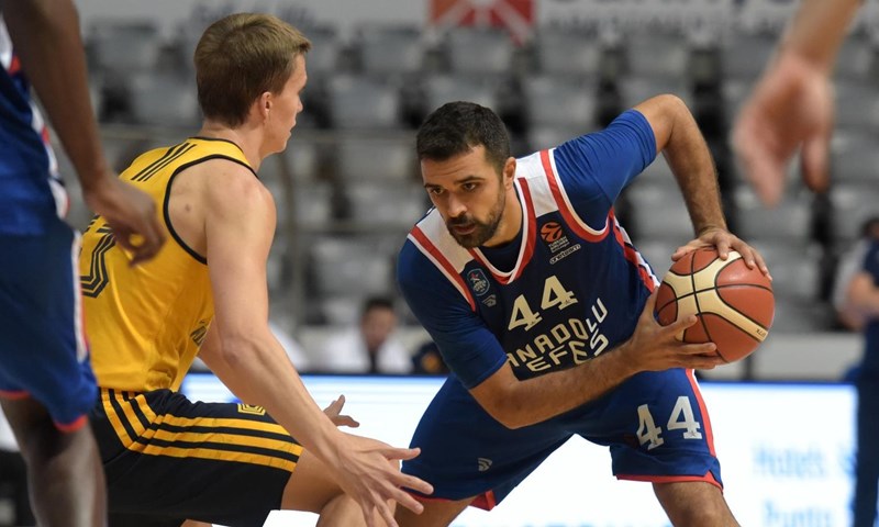 Simon slavio u hrvatskom dvoboju u Münchenu, Tomić i Barcelona do pobjede u Ateni