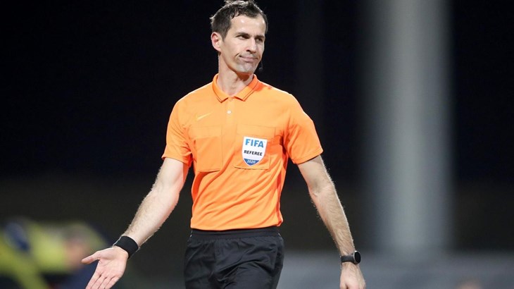 Hrvatska ekipa na čelu s Dujom Strukanom sudi važan dvoboj Lige prvaka mladih