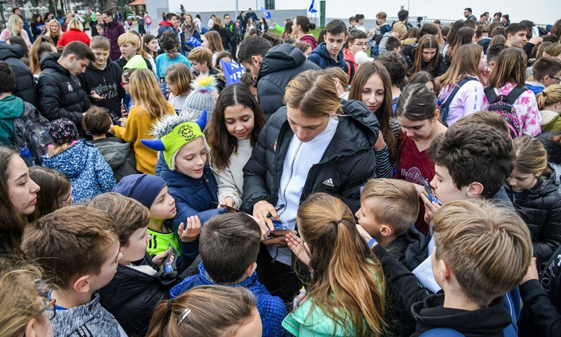 Dinamovi igrači u posjeti učenicima OŠ Jordanovac i područne škole Kozjak