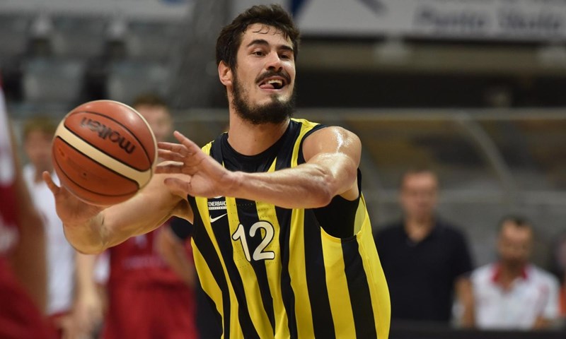 Simon izgubio u Tel Avivu, Tomić i Barcelona do pobjede u Berlinu