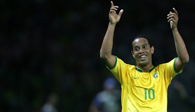 Ronaldinho postao suvlasnik talijanskoga kluba pa se naklonio Modriću: Nazvao ga jednim od najvećih