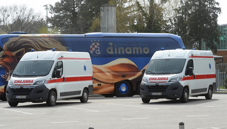 Dinamo predao dva sanitetska vozila zdravstvenom sustavu